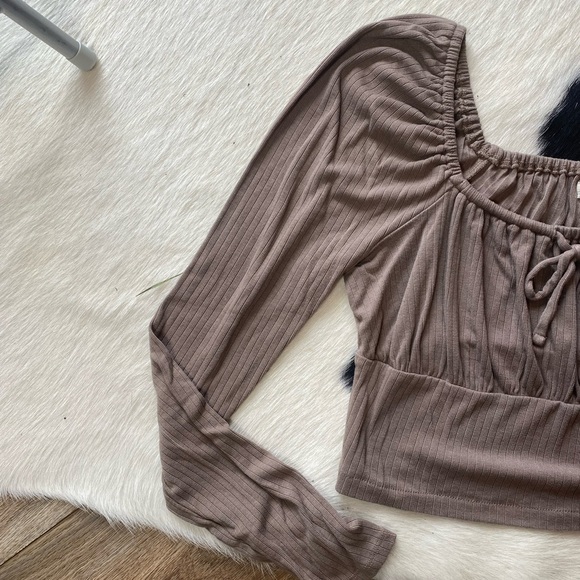 Madewell Ribbed Square-Neck Long-Sleeve Top - Picture 4 of 10